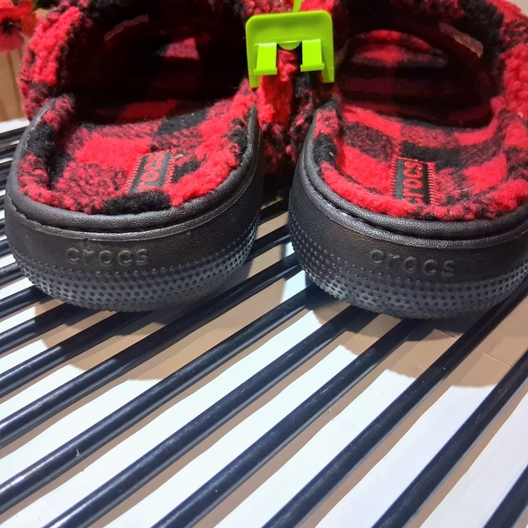 crocs Classic Buff Check Slide #210694-001 M7/W9 Red/Blk BRAND-NEW w/tags β€οΈππ - Picture 8 of 10